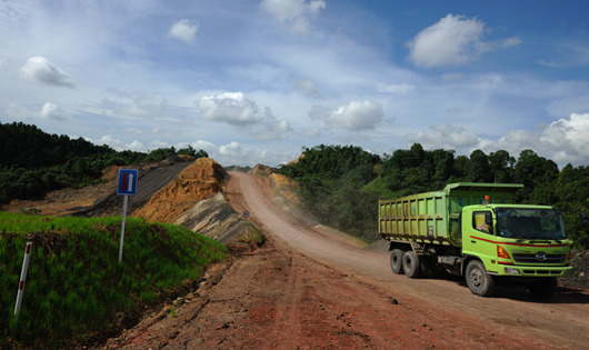 Coal Hauling From Pit to Stockpile